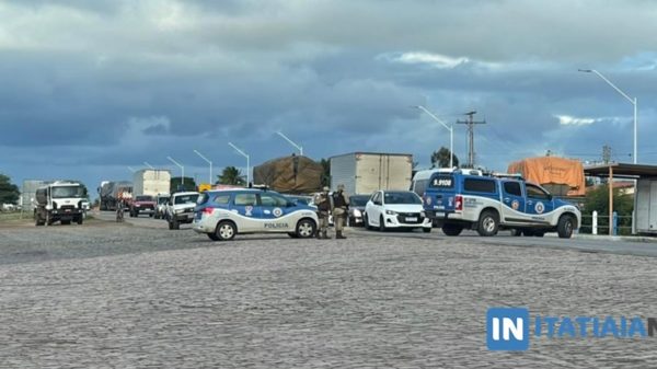 Policiais e Viatura em Itatiaia do Alto Bonito